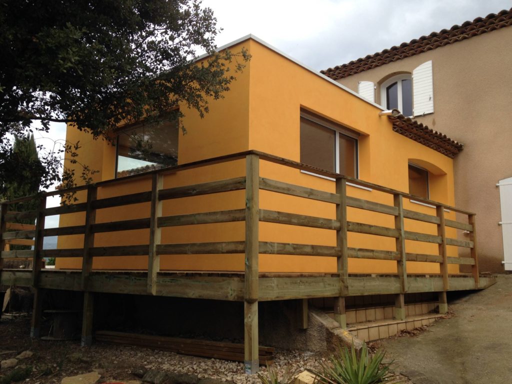 Maisons En Bois Vers Brignoles